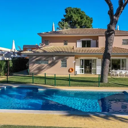 With Garden And Pool Villa *