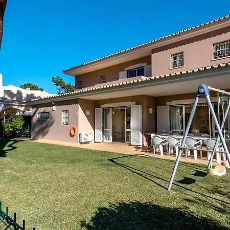 With Garden And Pool 别墅 *