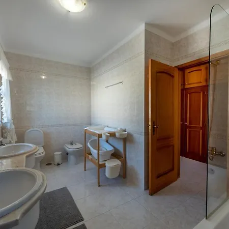 Vila With Garden And Pool Vilamoura