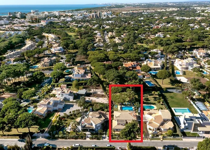 With Garden And Pool Villa *